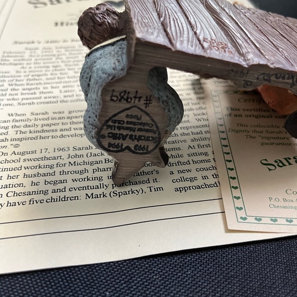 Sarah’s Attic Collection figurine . Love Starts with Children II - Picture 4 of 6